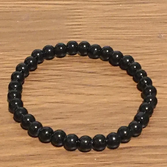 Beaded Bracelet set of 3  Black Silver - Picture 2 of 4